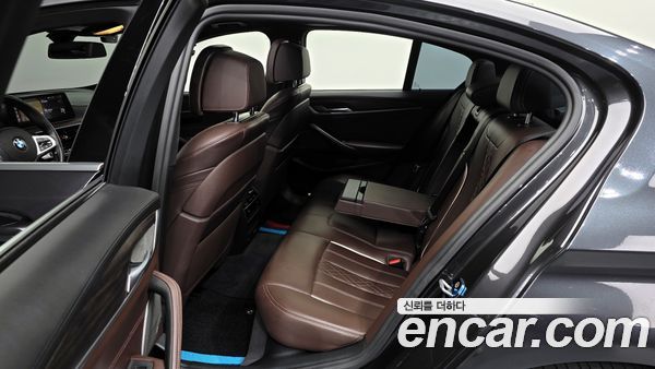 BMW 5 Series 2020, фото 20