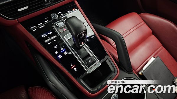 Porsche Cayenne 2021, фото 9