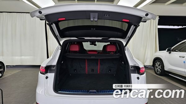 Porsche Cayenne 2021, фото 20