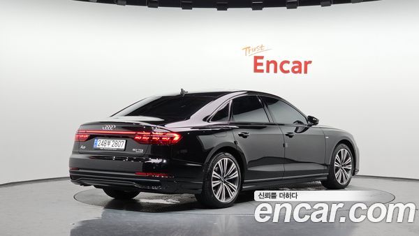 Audi A8 2023, фото 2