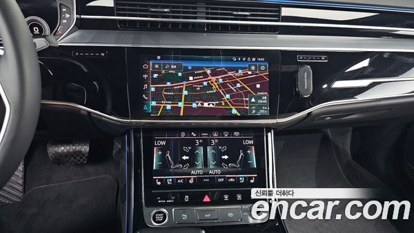 Audi A8 2023, фото 14
