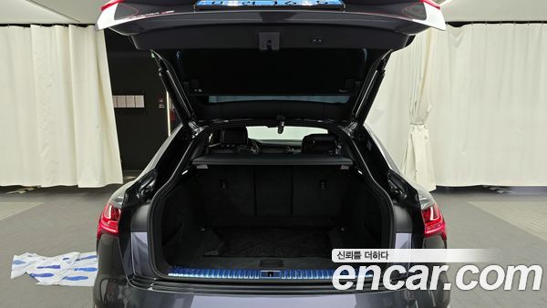 Audi e-tron 2023, фото 20