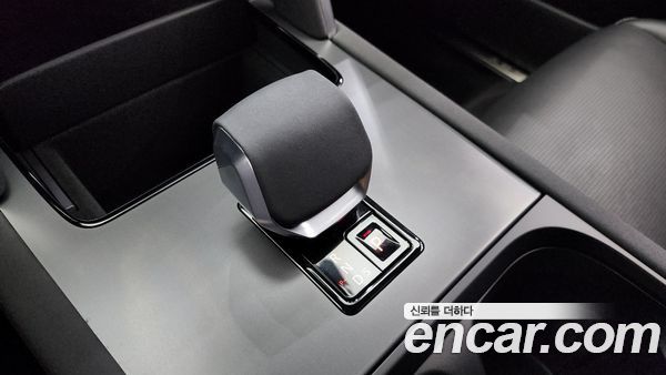 Land Rover Discovery Sport 2025, фото 9