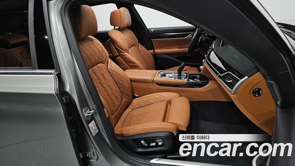 BMW 7 Series 2020, фото 10