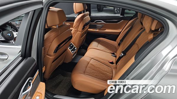 BMW 7 Series 2020, фото 12