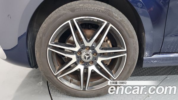 Mercedes-Benz V-Class 2022, фото 5