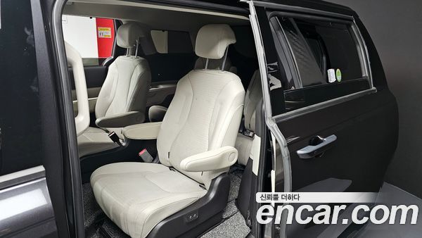 Kia Carnival 2022, фото 11