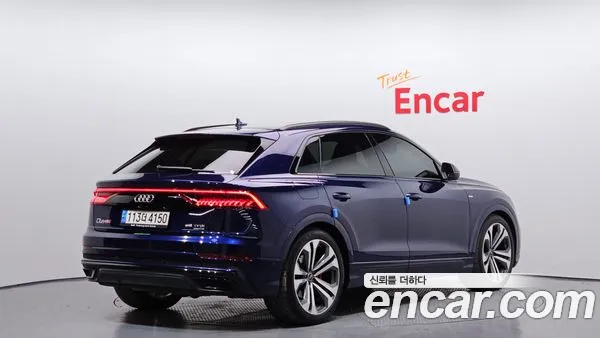 Audi Q8 2023, фото 2