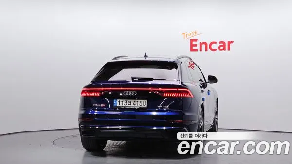 Audi Q8 2023, фото 4