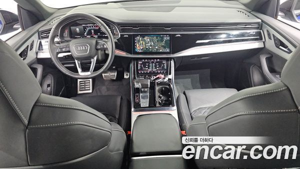 Audi Q8 2023, фото 7