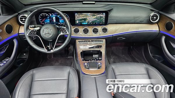 Mercedes-Benz E-Class 2022, фото 7
