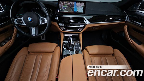BMW 5 Series 2022, фото 7