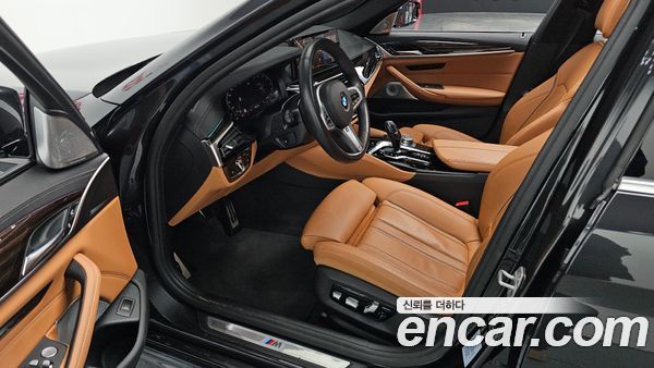 BMW 5 Series 2022, фото 11