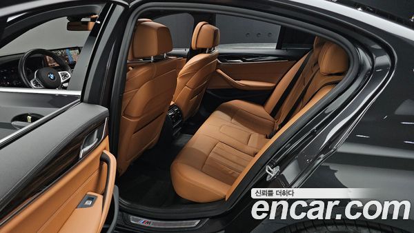 BMW 5 Series 2022, фото 12