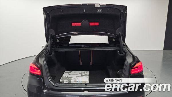 BMW 5 Series 2022, фото 20