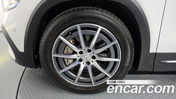 Mercedes-Benz GLB 2021, фото 5