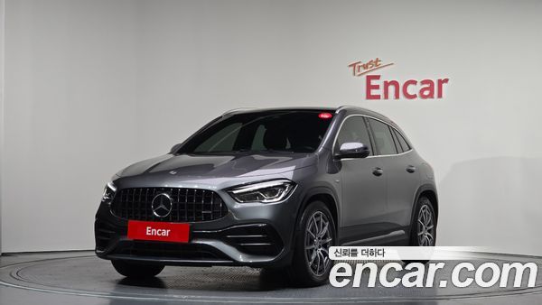 Mercedes-Benz GLA 2021