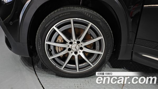 Mercedes-Benz GLB 2023, фото 5