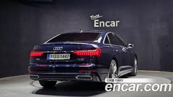 Audi A6 2021, фото 2
