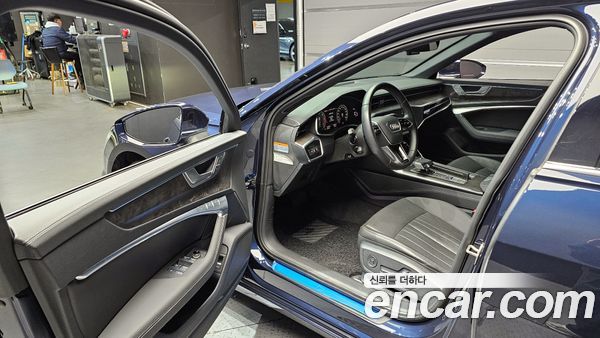 Audi A6 2021, фото 10