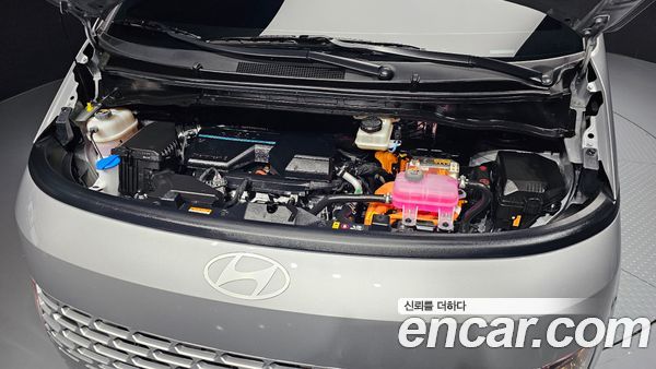 Hyundai Staria 2025, фото 6
