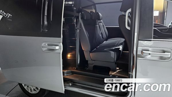 Hyundai Staria 2025, фото 12