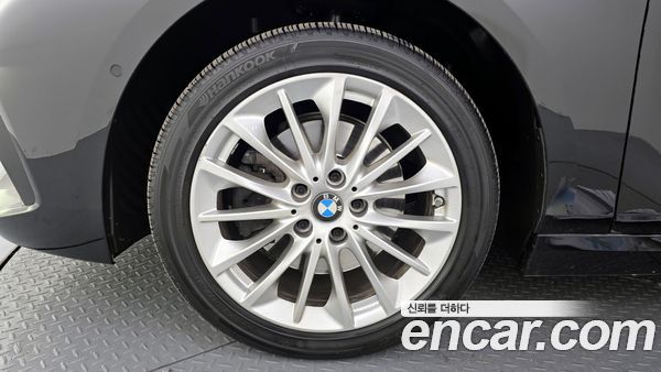 BMW 1 Series 2021, фото 5