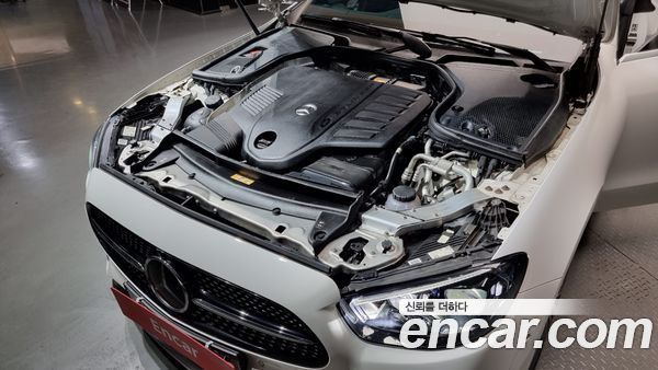 Mercedes-Benz E-Class 2021, фото 6
