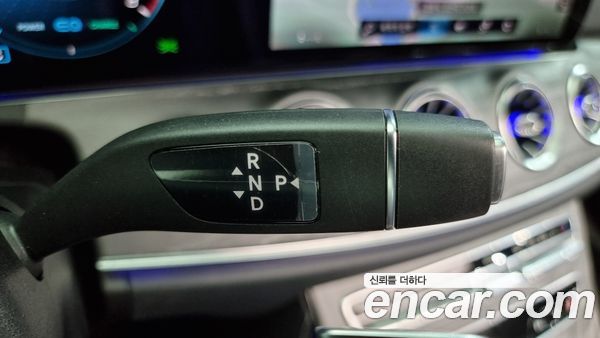 Mercedes-Benz E-Class 2021, фото 9