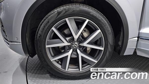 Volkswagen Touareg 2021, фото 5