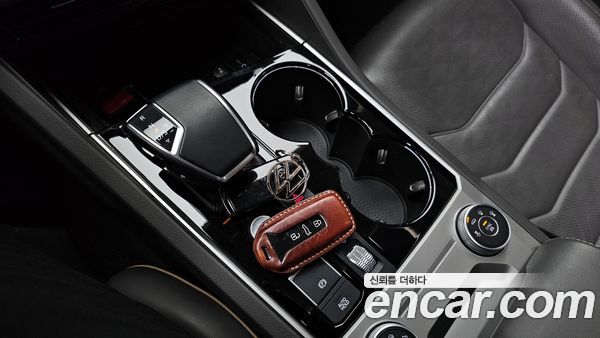 Volkswagen Touareg 2021, фото 9