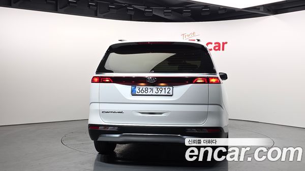 Kia Carnival 2021, фото 4