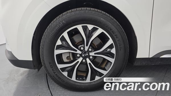 Kia Carnival 2021, фото 5