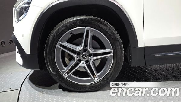 Mercedes-Benz GLB 2021, фото 5