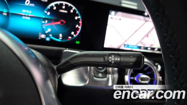 Mercedes-Benz GLB 2021, фото 9