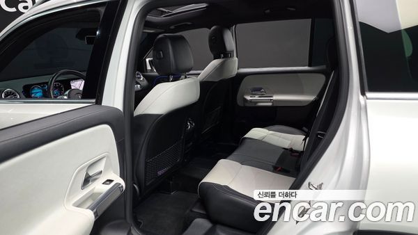 Mercedes-Benz GLB 2021, фото 12