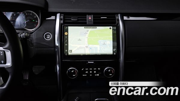 Land Rover Discovery 2023, фото 14