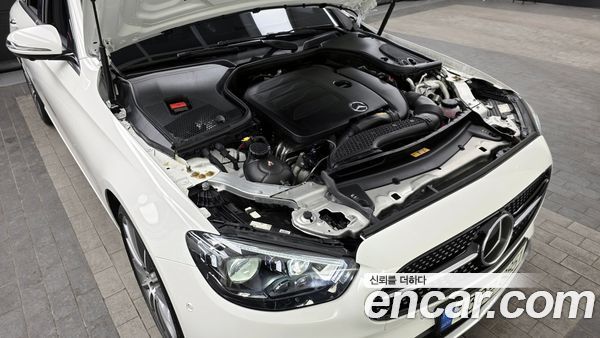 Mercedes-Benz E-Class 2021, фото 6