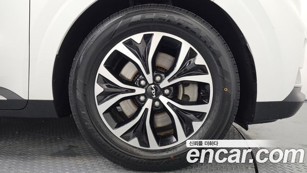 Kia Carnival 2022, фото 5