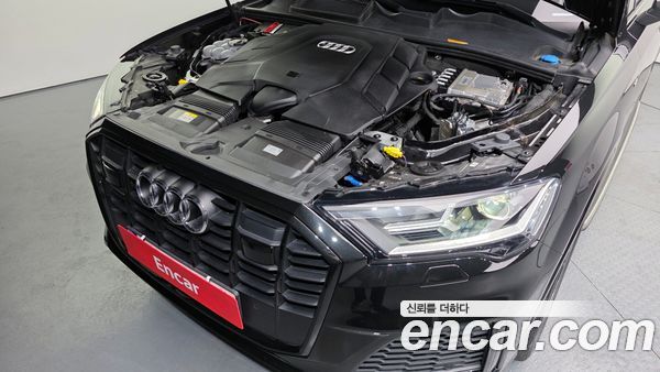 Audi Q7 2022, фото 6