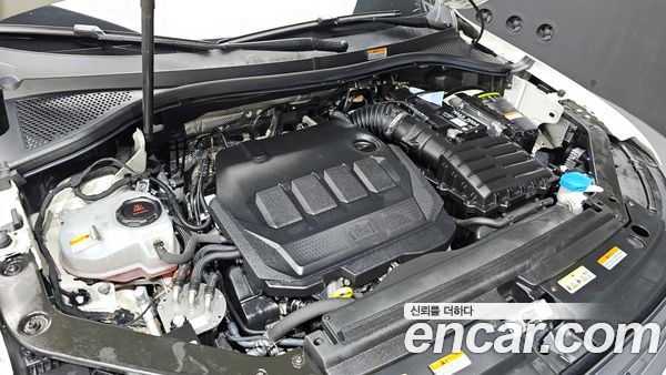 Volkswagen Tiguan 2021, фото 6