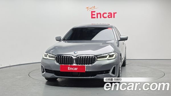 BMW 5 Series 2023, фото 3