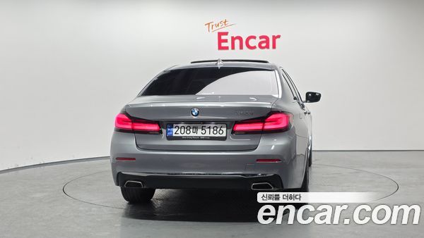 BMW 5 Series 2023, фото 4