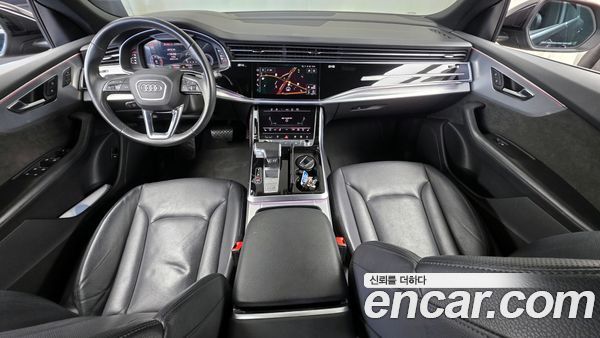 Audi Q8 2021, фото 7