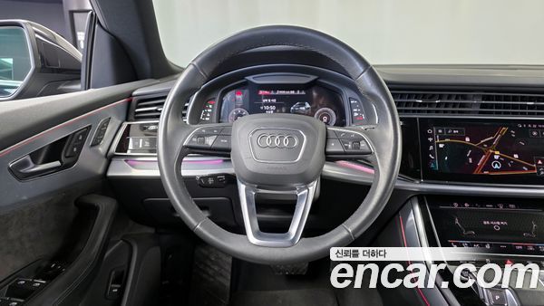 Audi Q8 2021, фото 13