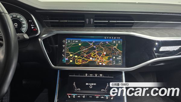 Audi A6 2021, фото 14