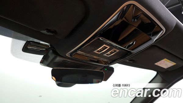 Land Rover Range Rover Velar 2023, фото 19