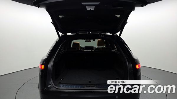 Land Rover Range Rover Velar 2023, фото 20