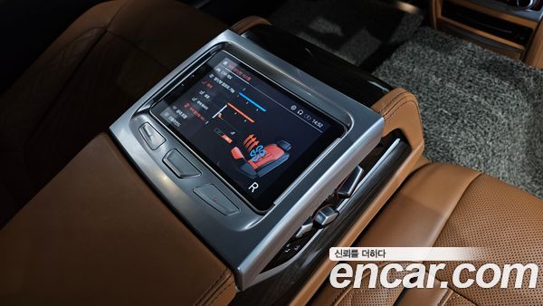 BMW 7 Series 2021, фото 18