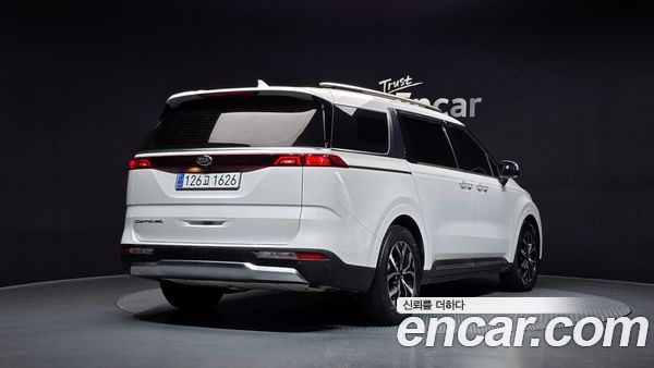 Kia Carnival 2021, фото 2
